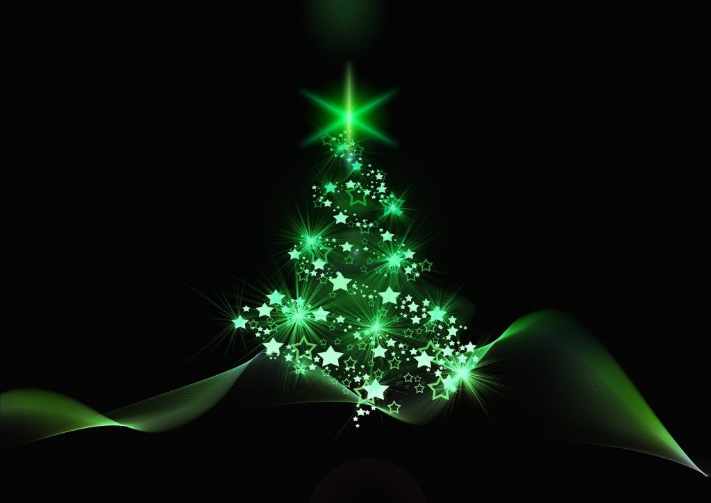 Grüner Weihnachtsbaum mit Sternen